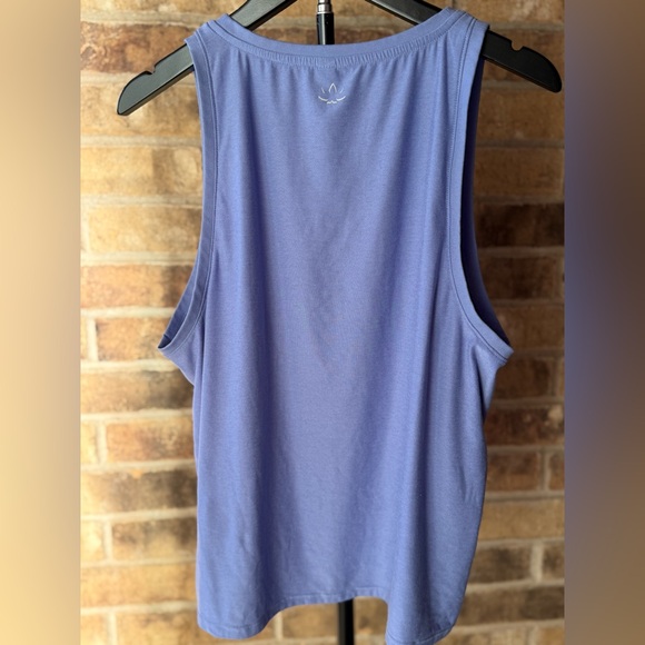 Beyond yoga tank - Picture 3 of 7